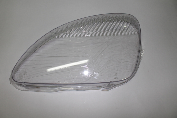 Стекло фары Г-3302, 2217 н/о левое (пластм. на фару ОСВАР)