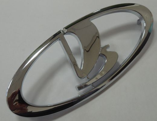 Эмблема Largus 17х7см решетки радиатора передняя хром 3 защелки 1 направляющая для Lada Largus