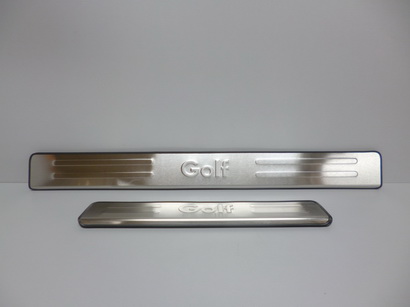 Накладки порогов VW Golf 09--