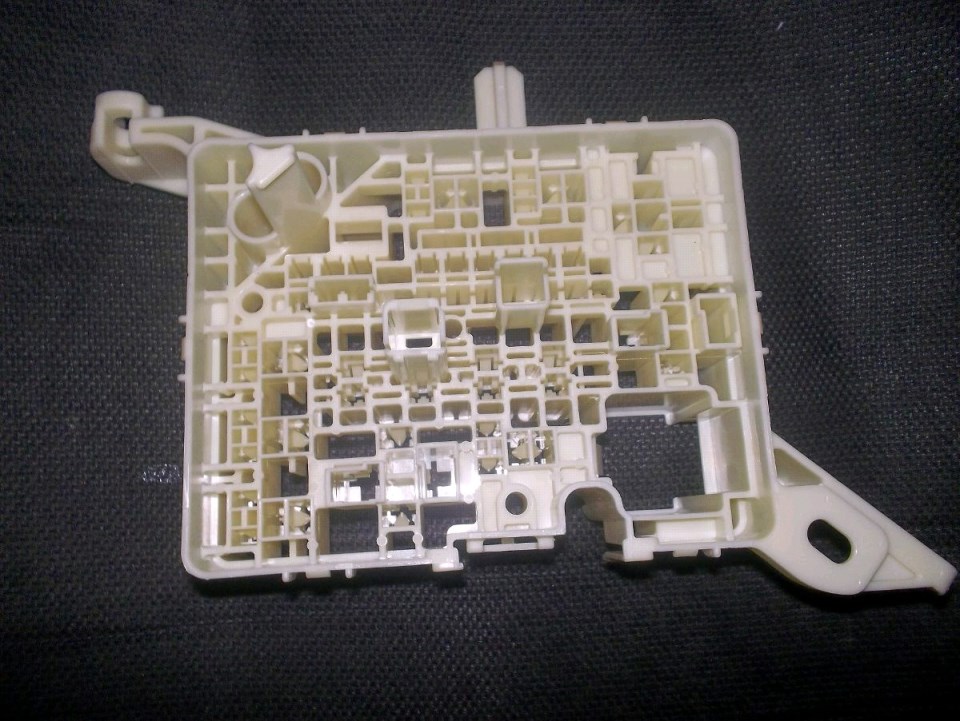 Блок предохранителей Toyota