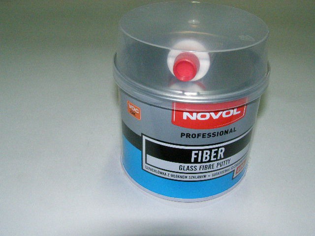 Шпатлевка  Novol FIBER  0,6кг. со стекловолокном