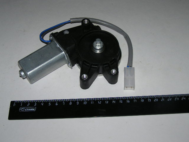Электродвигатель стеклоподъемника 2109-15, 2110 правый