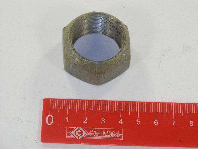 Гайка футорки Г-53 правая