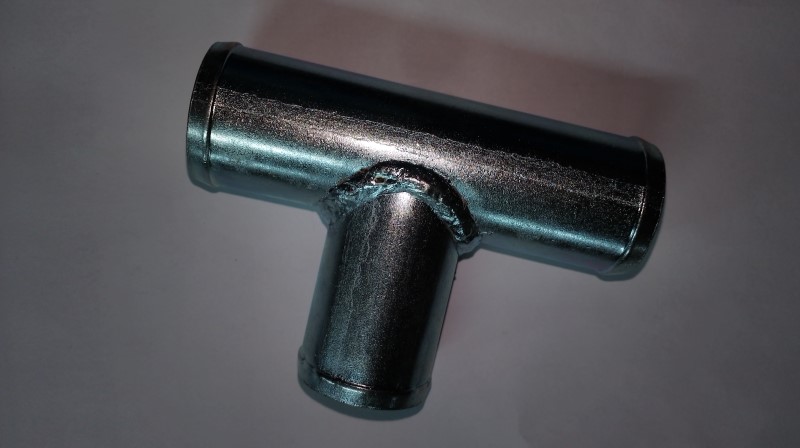 Тройник Т-образный D32х32 (переходник шлангов) цинк