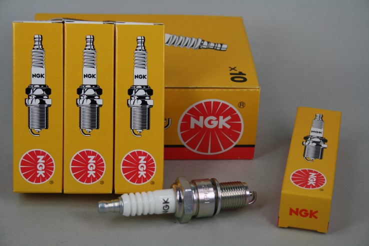 Свеча NGK BP6ES-11 (1212)