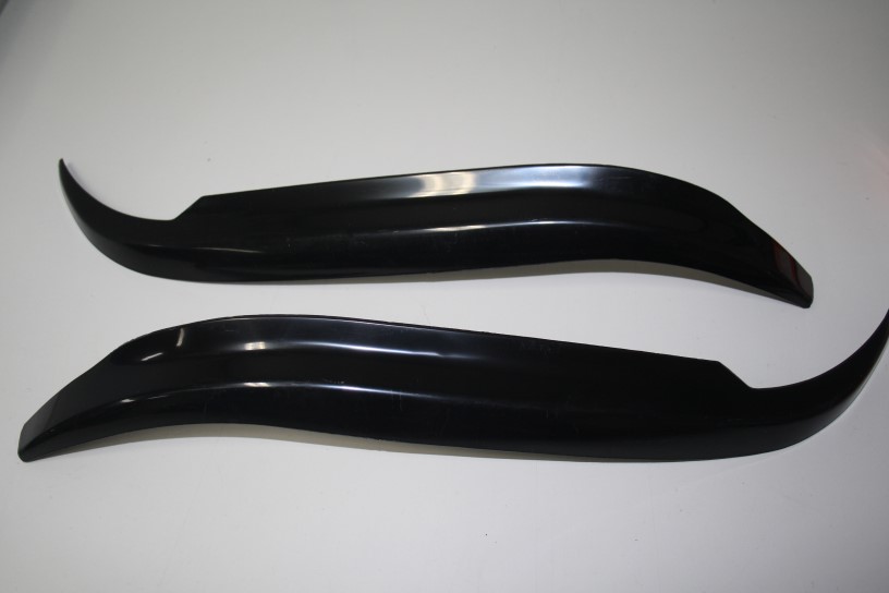 Реснички на фары для ВАЗ 2113-15 некраш.