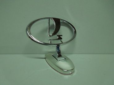 Эмблема  Lada  прицел