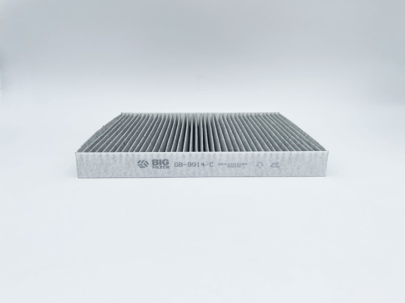 Фильтр салонный Audi Q7 06--, VW Amarok 10--, Touareg I 02-10, Transporter T5 03--, Cayenne I 02-10 угольный