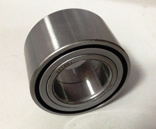 Подшипник Geely EMGRAND ступицы передней