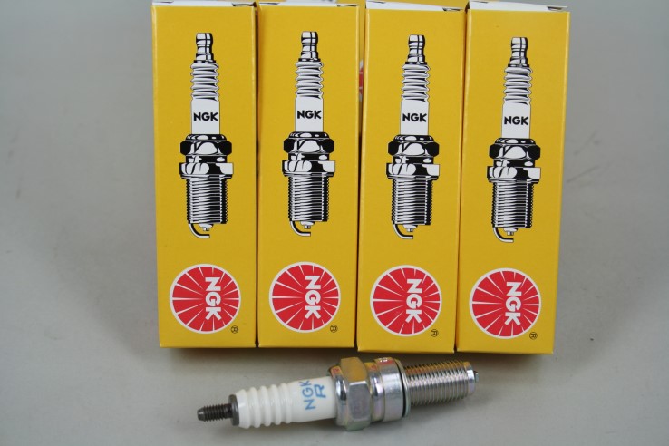 Свеча NGK CR8E /1275/