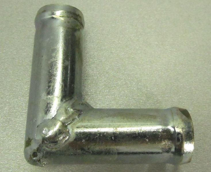 Трубка соединитель для патрубков уголок 90* 16x16 L= 40x40 (металл)