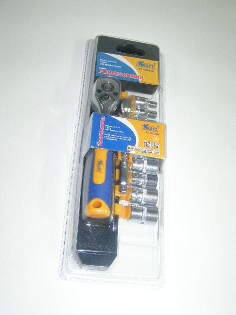 Набор головок 12 предм. (1/4) с трещеткой