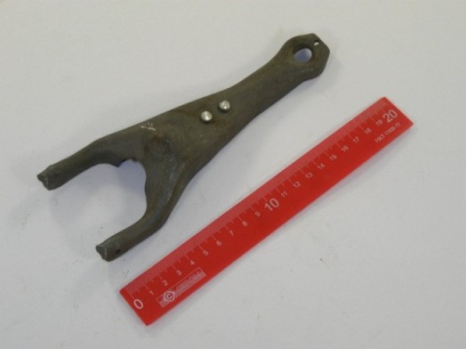 Вилка выключения сцепления М-2126 с для ВАЗ двиг.