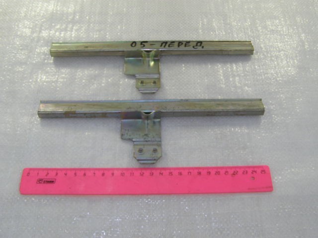 Планка стекла перед. двери 2105,07/ лев.+прав./