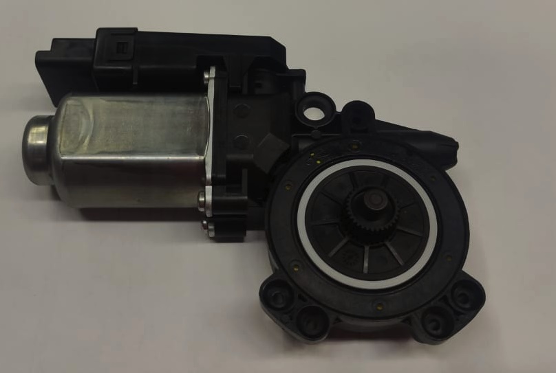 Моторчик стеклоподъемника HYUNDAI SOLARIS 2010-2017 (передний левый 6 КОНТАКТОВ)