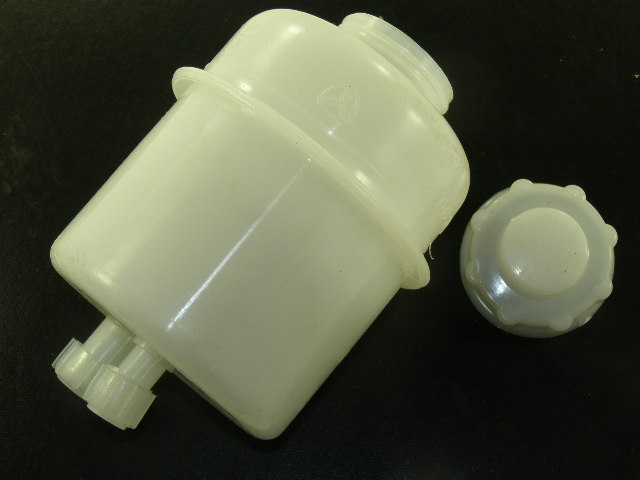 Бачок ГУР Г-3110 (пластм.)