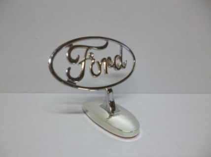 Эмблема Ford прицел