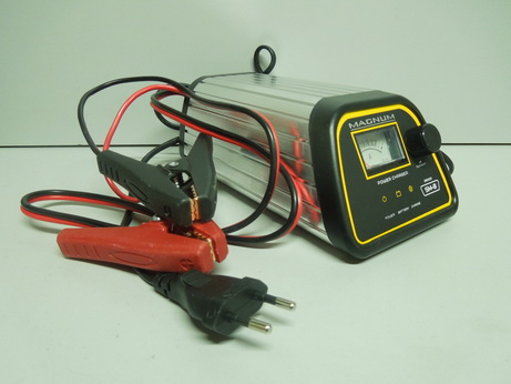 Устройство  зарядное MAGNUM SM-8 DRIVE AZARD