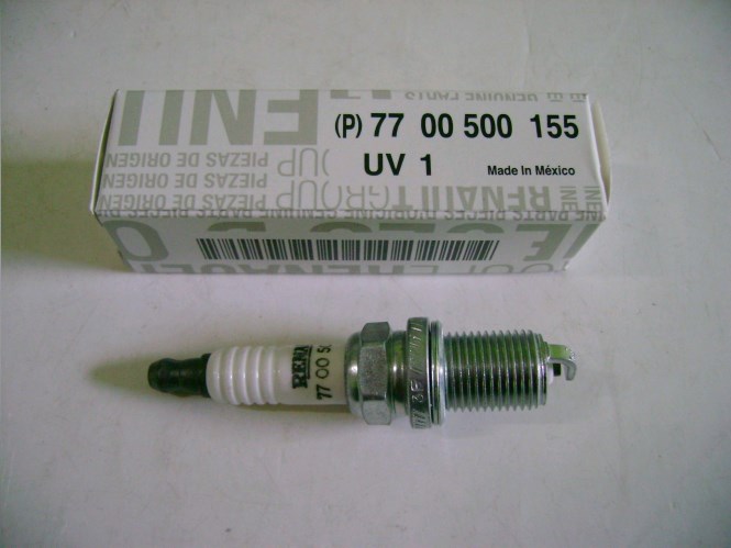 Свеча Renault Logan 16 кл. (аналог 224018651R)