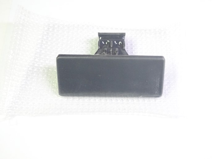 Защелка бардачка 2170 черная