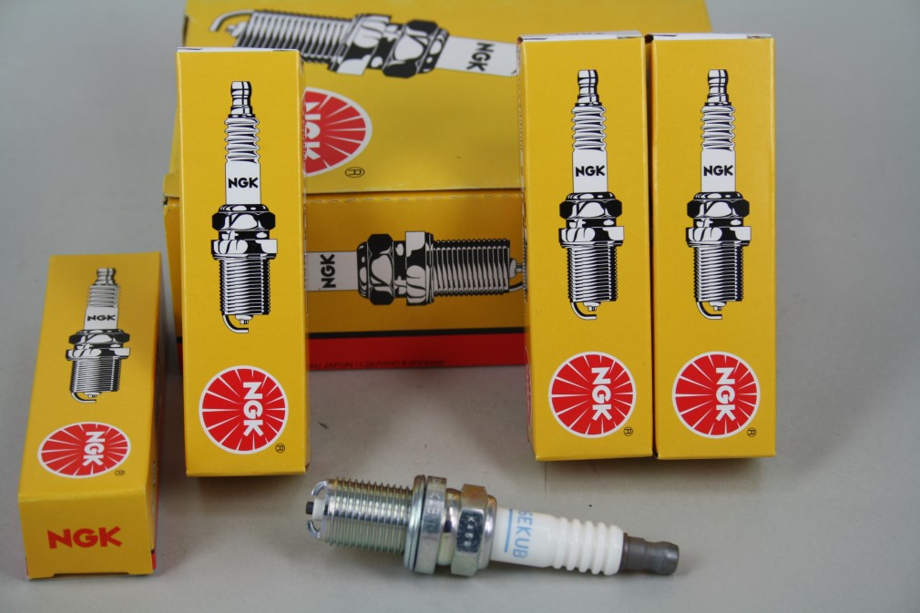 Свеча NGK BKR6EKUB (3584)