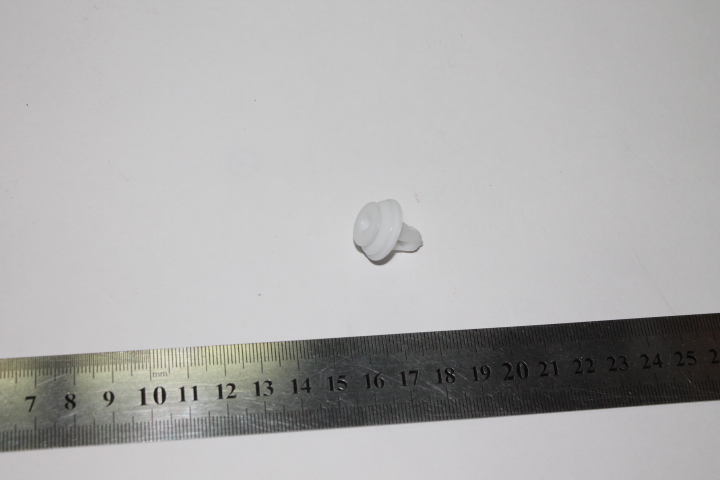 Пистон Daewoo MATIZ обшивки двери