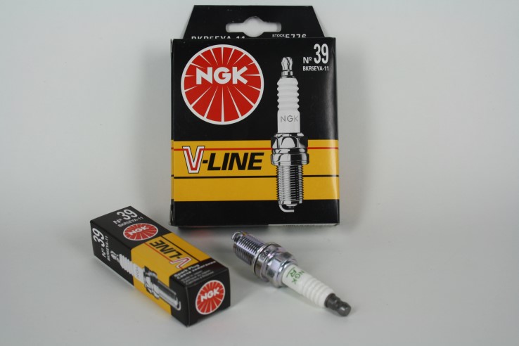 Свеча NGK  V-Line №39 (BKR5EYA-11(5776)