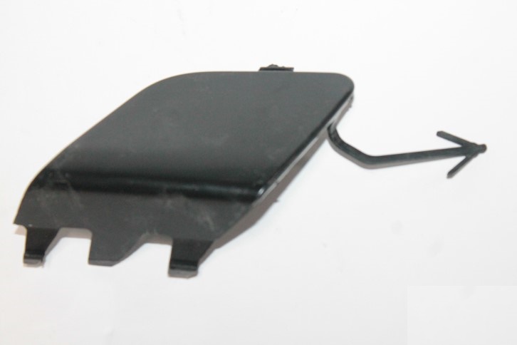 Заглушка буксировочная под покраску /2180 Lada Vesta/