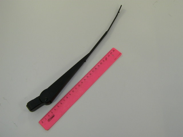 Рычаг стеклоочистителя (щеткодержатель) 2108  передний