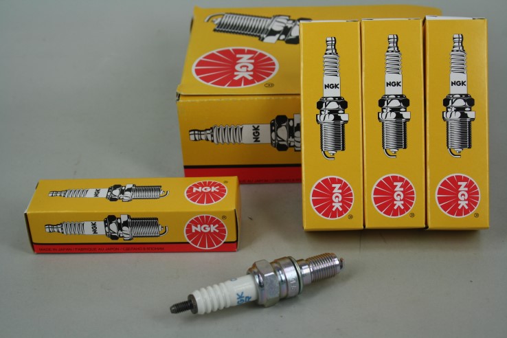 Свеча NGK CR9EH-9 /7502/