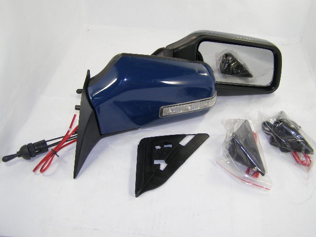 Зеркала заднего вида наружние (балтика 420)с регулировкой и поворотник.