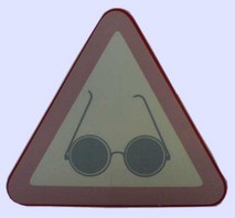 Наклейка знак  ОЧКИ  (большая) внутренная