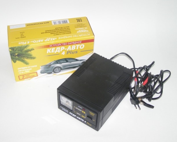 Устройство зарядное Кедр-Авто 4 PLUS /трансформ/