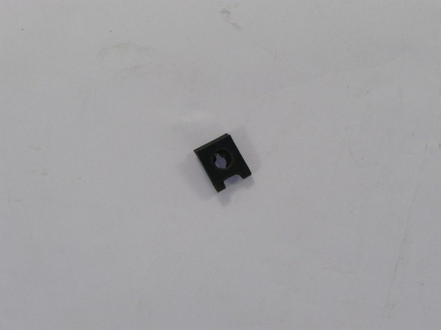 Скоба под саморез (металл маленькая) ф4,9