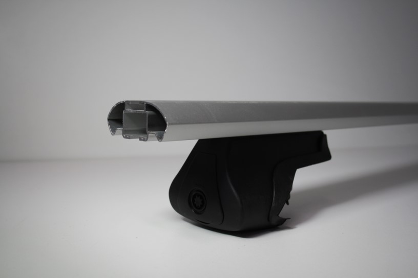 Багажник на рейлинги  DELTA PARTNER   1,3м аэродинамика