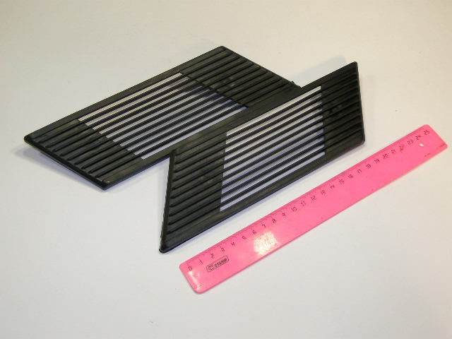 Решетка кузова вентиляционная боковая /2 шт./