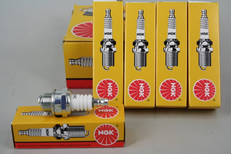 Свеча NGK BM7A (6521)