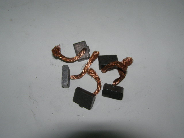 Щетка стартера ОКА /2бол+2мал./на беларус. стартер