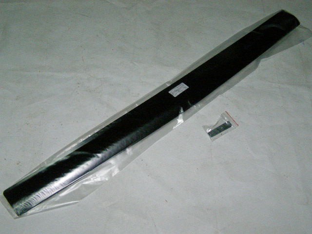 Дефлектор капота (мухобойка) для ВАЗ 2106