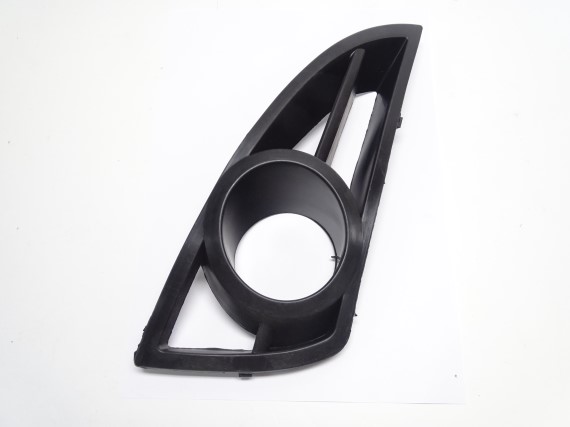 Решетка бампера Geely MK перед. прав.