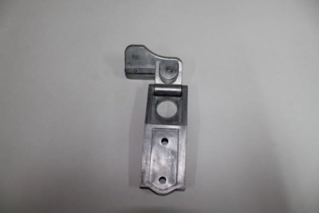 Петля багажника 2111 правая