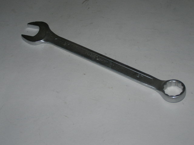 Ключ рожково-накидной 27мм.