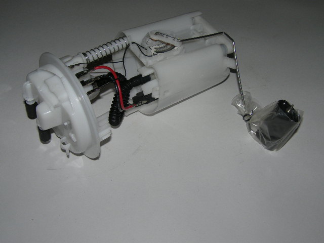 Электробензонасос Renault Logan  до 2006г.в сборе