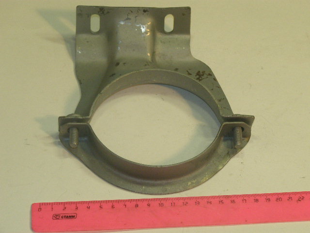 Кронштейн приемной трубы  2110-12 (16кл.)