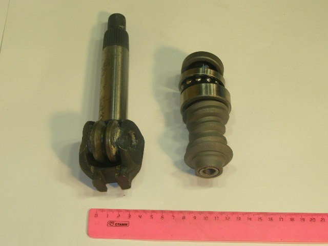 Рк рулевого редуктора 2101 (с валом)