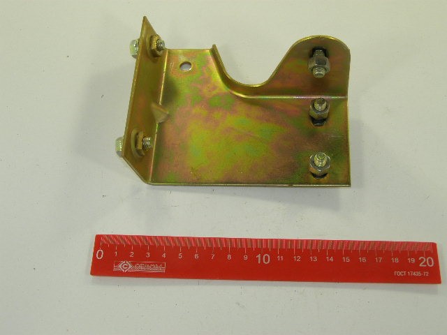 Кронштейн бампера Г-3302 н/о центральный