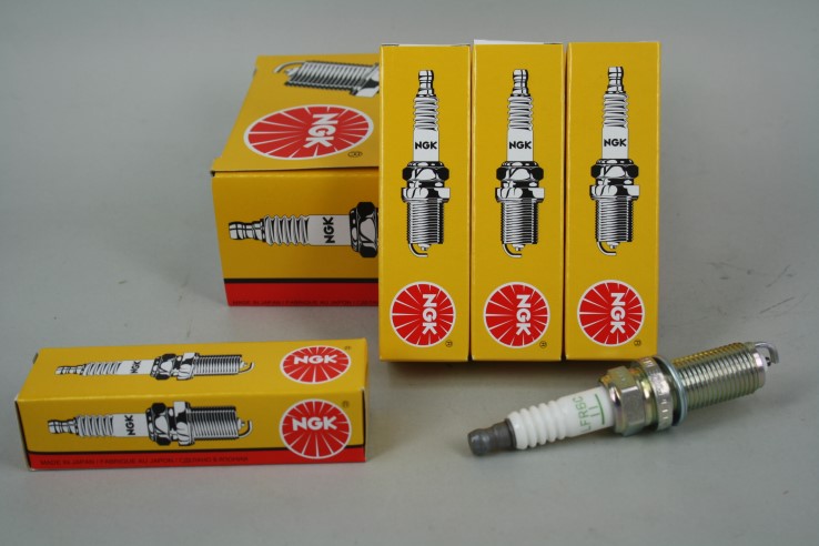 Свеча NGK LFR6C-11 (5788)