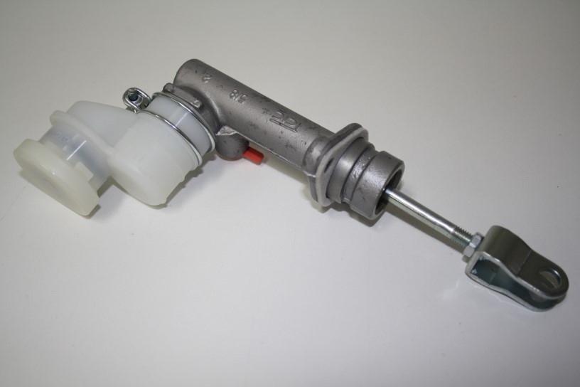 Цилиндр сцепления главный (ГЦС) SsangYong Rexton (02-) TCIC KDC0030