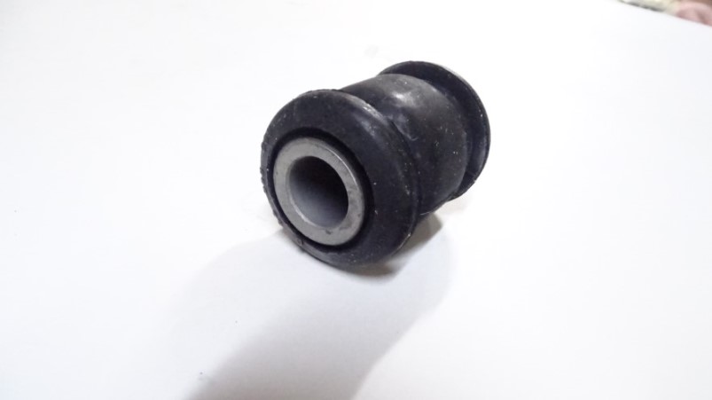Сайлентблок балки передней подвески Aveo передний (GM)
