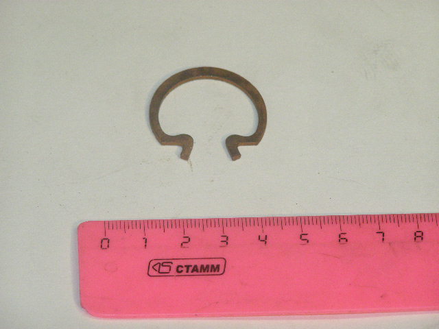 Кольцо крестовины карданного вала стопорное